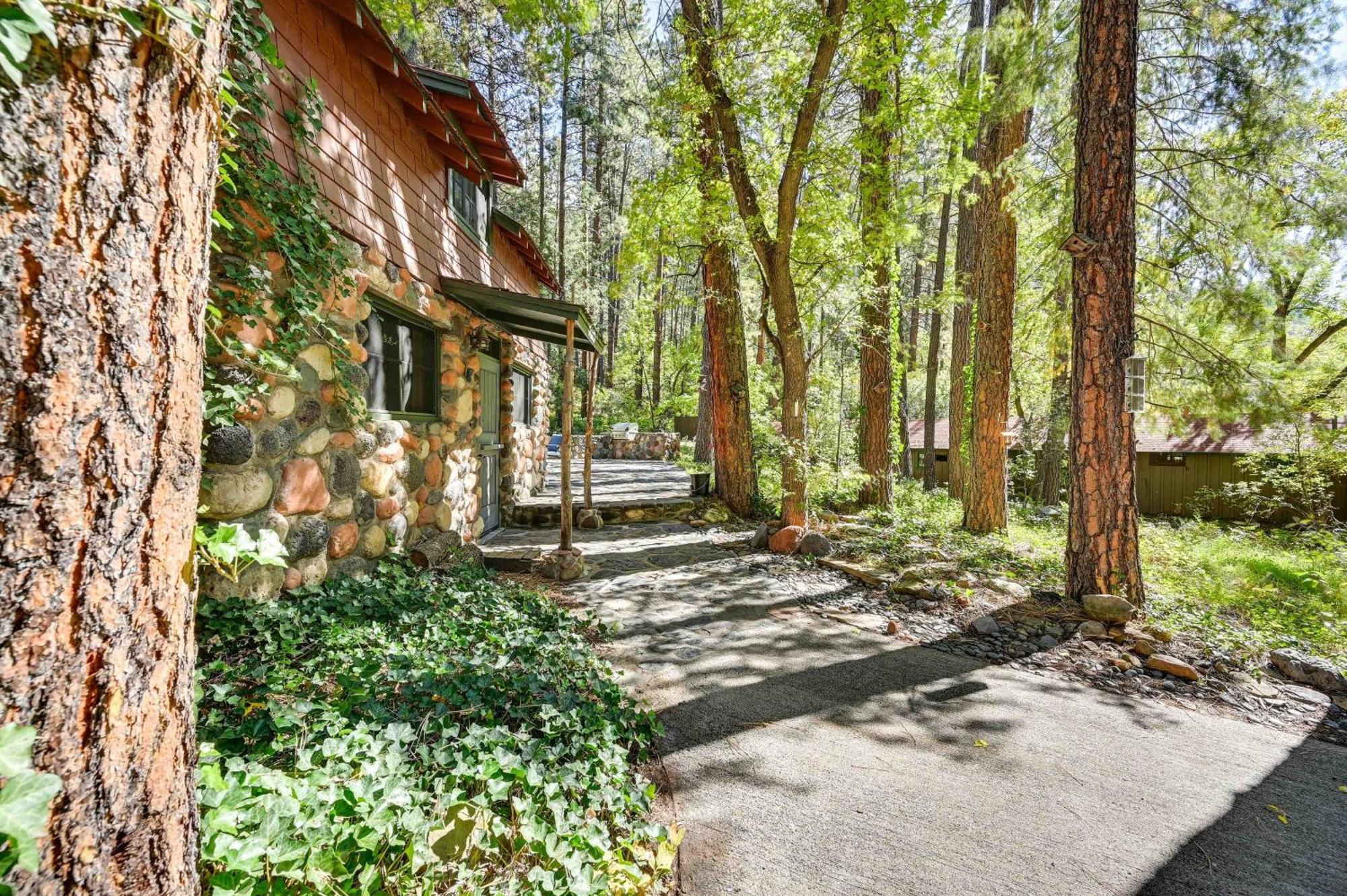 Peaceful Sedona Retreat With Patio And Mtn Views! Leilighet Eksteriør bilde