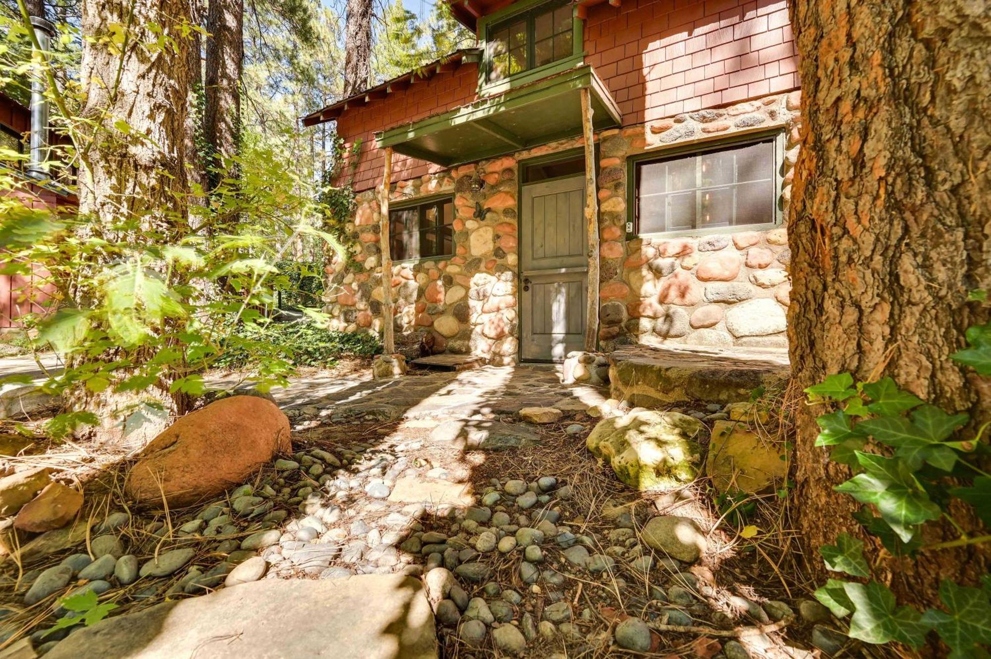 Peaceful Sedona Retreat With Patio And Mtn Views! Leilighet Eksteriør bilde