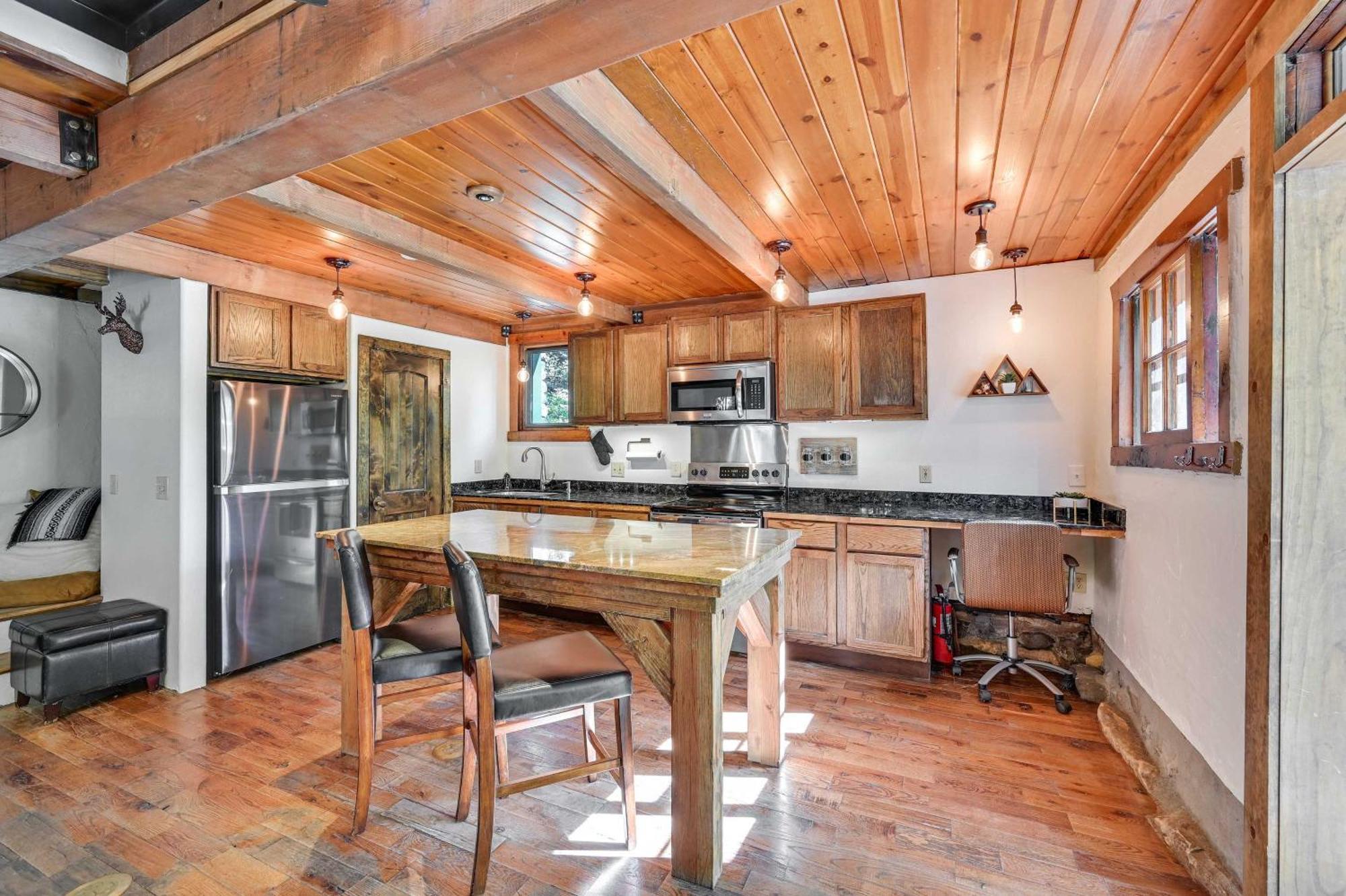 Peaceful Sedona Retreat With Patio And Mtn Views! Leilighet Eksteriør bilde